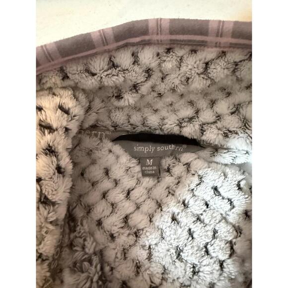Simply Southern Sherpa 1/4 Zip Pullover Womens Size Medium Gray Pink Plaid Trim - Picture 8 of 13